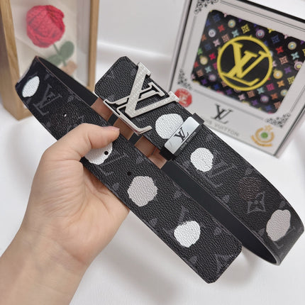 BELT 38MM IN BLACK CALFSKIN WITH WHITE POLKA DOT PATTERN AND 24K GOLD PLATED SILVER STEEL BUCKLE