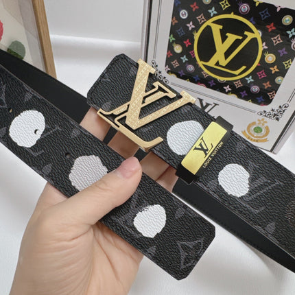 BELT 38MM IN BLACK CALFSKIN WITH WHITE POLKA DOT PATTERN AND 24K GOLD PLATED STEEL BUCKLE