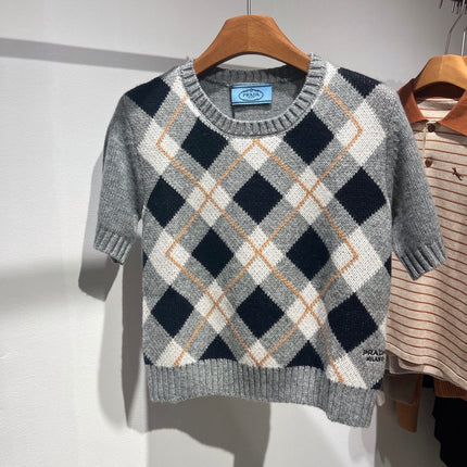PRADA SHORT-SLEEVE SWEATER STYLE 72