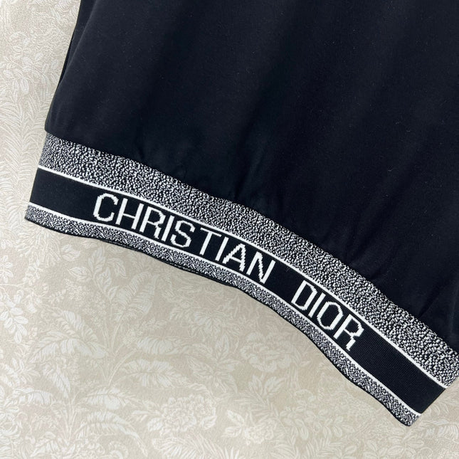 DIOR TRIMMED SHORT-SLEEVE T-SHIRT AND SHORTS SET 275223