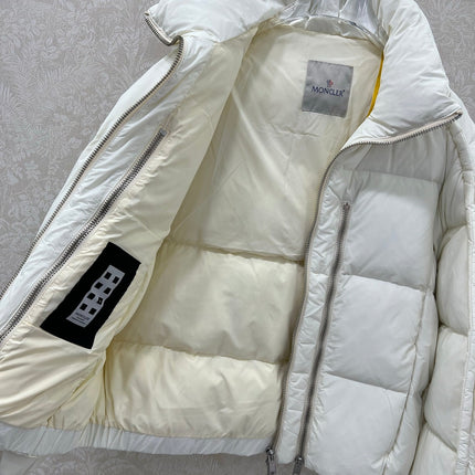 MONCLER 25S JACKET IN WHITE 075