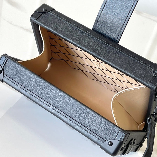 PETITE MALLE 20 IN BLACK CALFSKIN