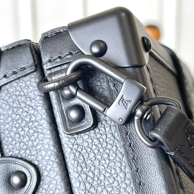 PETITE MALLE 20 IN BLACK CALFSKIN