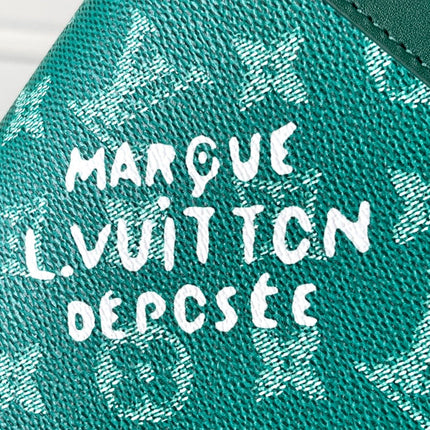 POCHETTE VOYAGE SOUPLE 32 IN GREEN MONOGRAM HERITAGE CANVAS