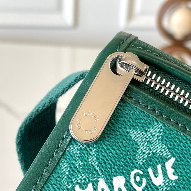 BOSPHORE WEARABLE WALLET 19 IN GREEN MONOGRAM HERITAGE CANVAS