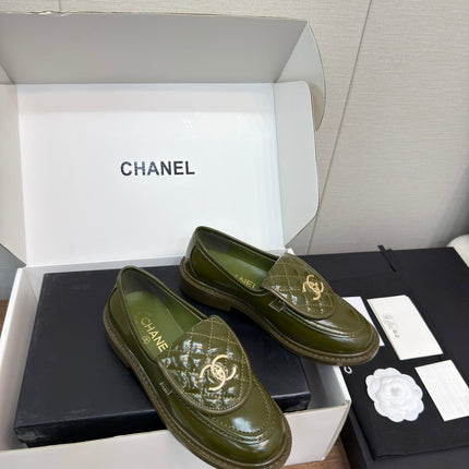 MOCCASIN 2.5 CM IN ARMY GREEN PREMIUM LAMBSKIN