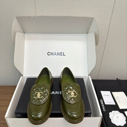 MOCCASIN 2.5 CM IN ARMY GREEN PREMIUM LAMBSKIN