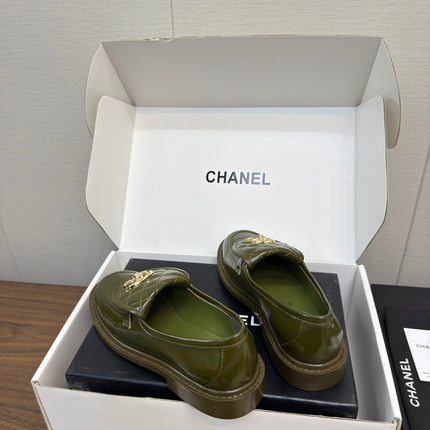 MOCCASIN 2.5 CM IN ARMY GREEN PREMIUM LAMBSKIN