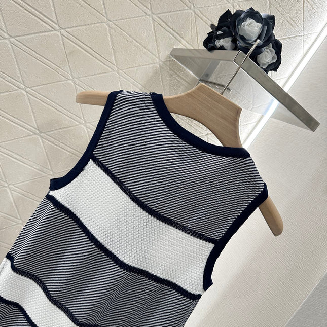 Chanel 25 Tank Top Black White Patchwork Knitted Crewneck