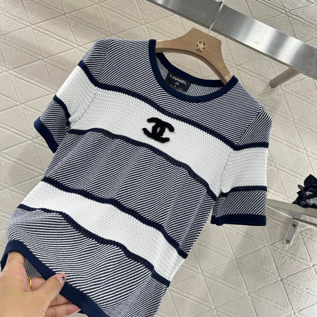 Chanel 25 T-shirt Black White Patchwork Knitted Crewneck