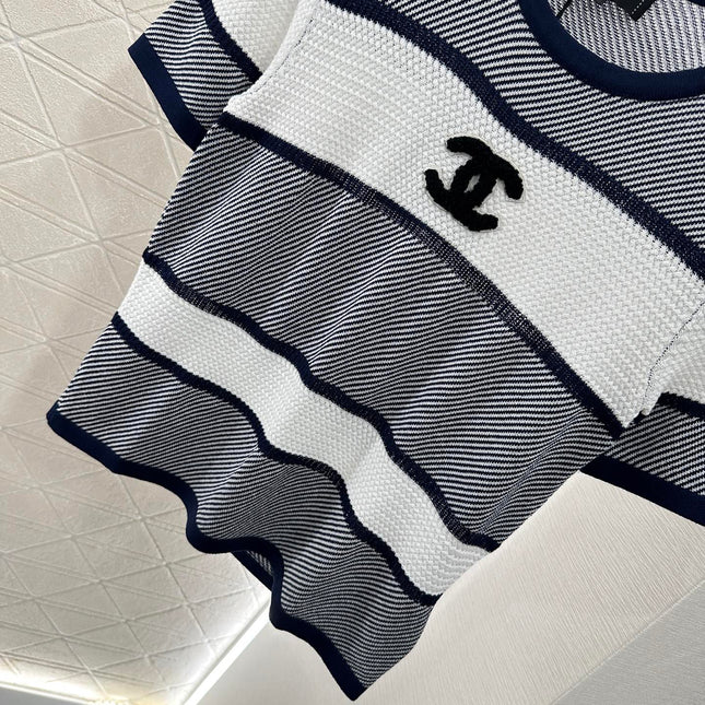 Chanel 25 T-shirt Black White Patchwork Knitted Crewneck