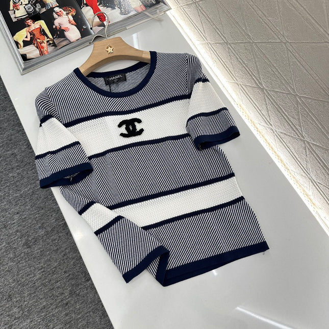 Chanel 25 T-shirt Black White Patchwork Knitted Crewneck