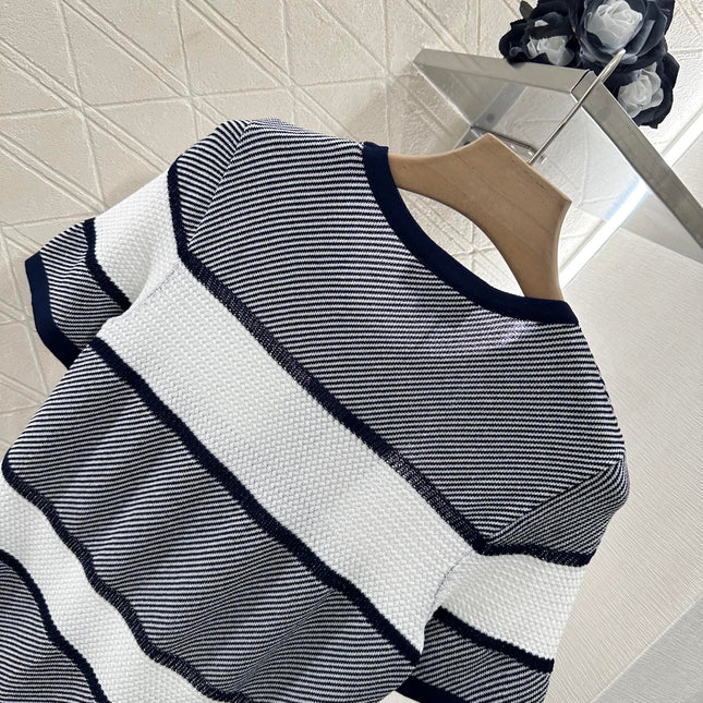 Chanel 25 T-shirt Black White Patchwork Knitted Crewneck