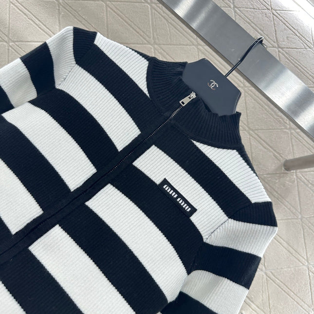 MIUMIU ZIP-UP KNIT TOP STYLE 21