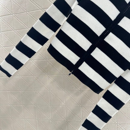 MIUMIU ZIP-UP KNIT TOP STYLE 21