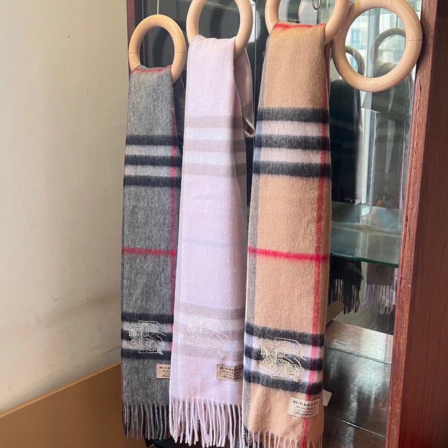 CLASSIC CHECK SCARF 180 CM IN DOVE GRAY MIX BLACK CASHMERE 394771