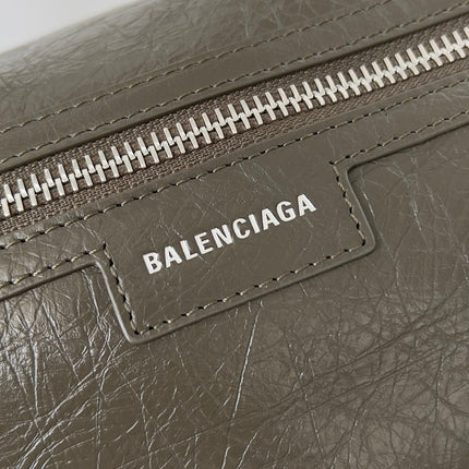 SUPERBUSY SLING BAG 35 IN KHAKI GREEN LAMBSKIN