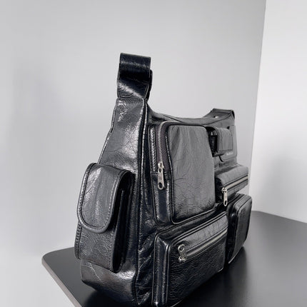 SUPERBUSY MESSENGER BAG 33 IN BLACK ARENA LAMBSKIN
