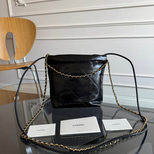 CC MINI HOBO HANDBAG 20 IN BLACK CALFSKIN GOLD-TONE HARDWARE