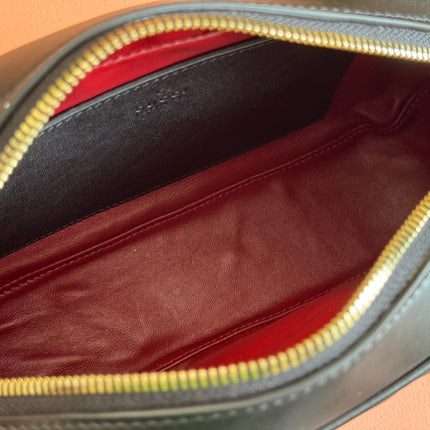 MARMONT SMALL SHOULDER BAG 24 IN BLACK CALFSKIN GOLD HARDWARE