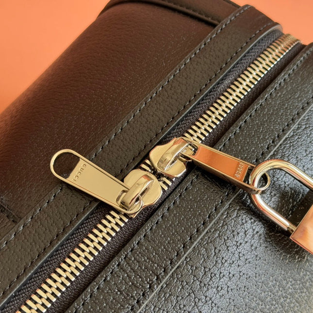 JUMBO MEDIUM DUFFLE 44 IN EXTRA DARK GREEN GG CALFSKIN