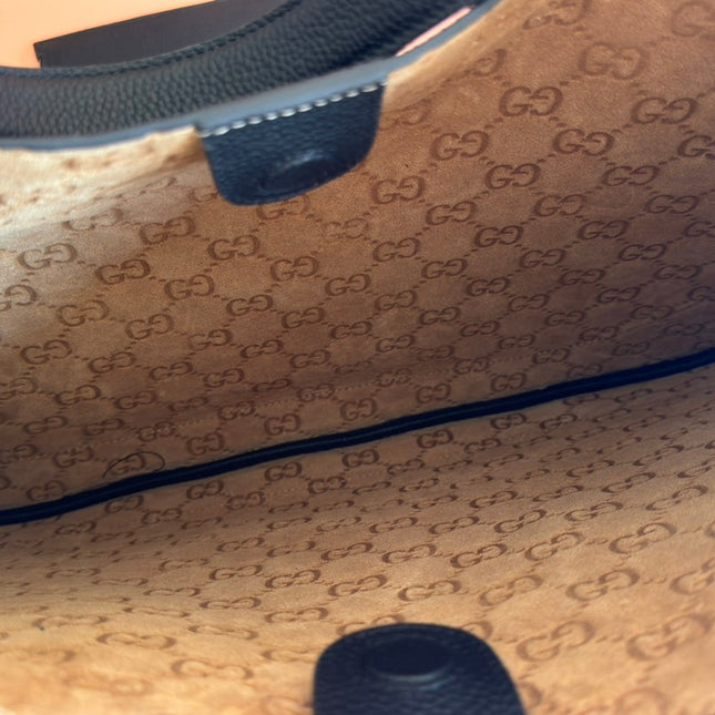 B LARGE SHOULDER BAG 49 IN BLACK SMOOTH LAMBSKIN