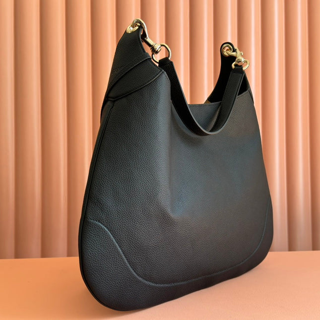 B LARGE SHOULDER BAG 49 IN BLACK SMOOTH LAMBSKIN