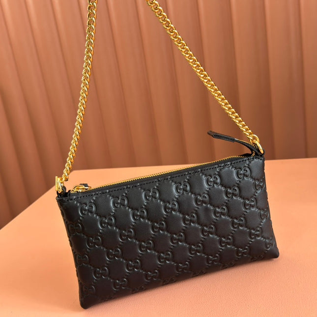 RUBBER EFFECT SMALL WALLET ON CHAIN 22.5 IN BLACK CALFSKIN