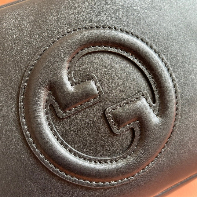 BLONDIE SMALL SHOULDER BAG 21 IN BLACK SMOOTH CALFSKIN