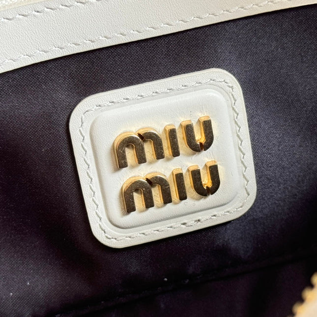 ARCADIE BAG 22 IN WHITE CALFSKIN EMBOSSED LOGO