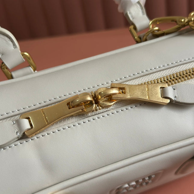 ARCADIE BAG 27 IN WHITE CALFSKIN EMBOSSED LOGO