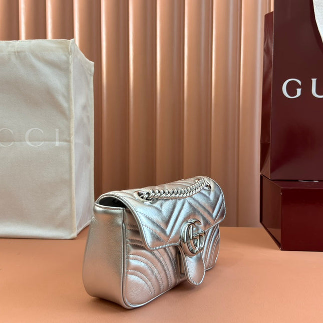 MARMONT MEDIUM SHOUDER BAG 23 IN SILVER PATENT CALFSKIN