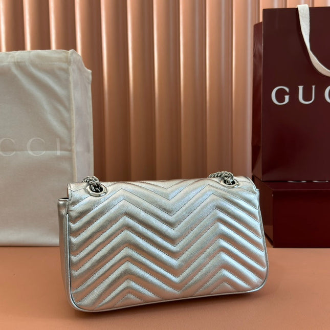 MARMONT MEDIUM SHOUDER BAG 26 IN SILVER PATENT CALFSKIN