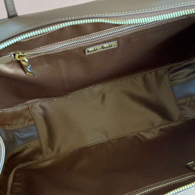 BEAU TOP HANDLE BAG 34 IN TAWNY BROWN SMOOTH CALFSKIN