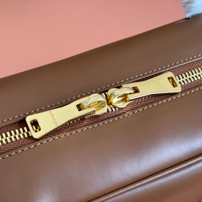 BEAU TOP HANDLE BAG 34 IN TAWNY BROWN SMOOTH CALFSKIN