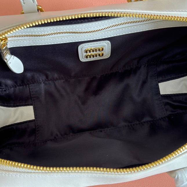 ARCADIE MATELASSÉ BAG 27 IN WHITE CALFSKIN GOLD HARDWARE