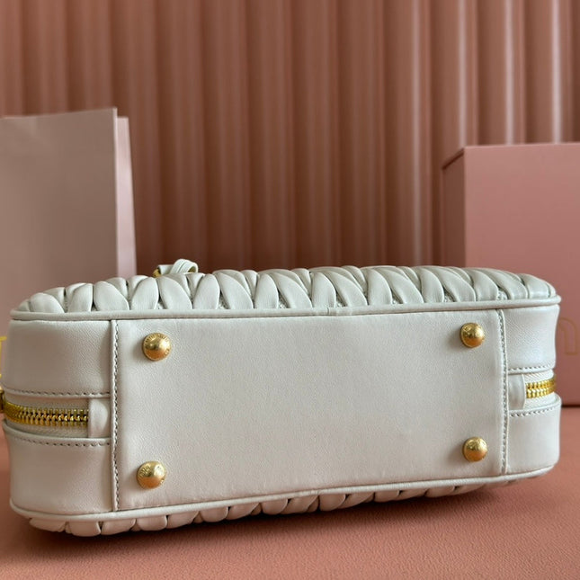 ARCADIE MATELASSÉ BAG 27 IN WHITE CALFSKIN GOLD HARDWARE