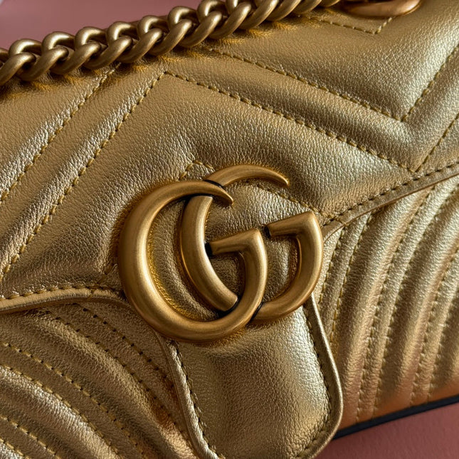 MARMONT MEDIUM SHOUDER BAG 23 IN YELLOW GLOSSY CALFSKIN