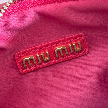 WANDER MATELASSÉ HANDBAG 23 IN CERISE RED LAMBSKIN