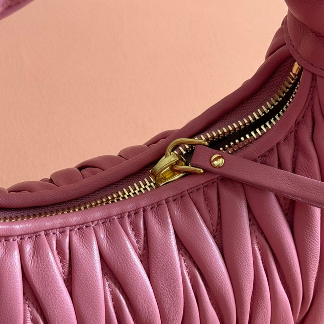 WANDER MATELASSÉ HANDBAG 23 IN CONTESSA PINK LAMBSKIN