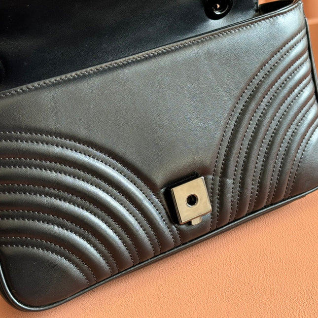 MARMONT SHOULDER BAG 26 IN BLACK CALFSKIN BLACK CHAIN