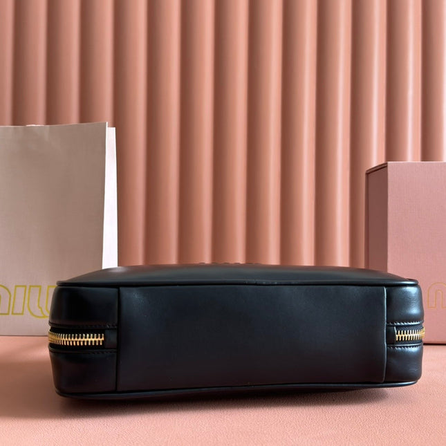 BEAU TOP HANDLE BAG 29 IN BLACK GLOSSY CALFSKIN