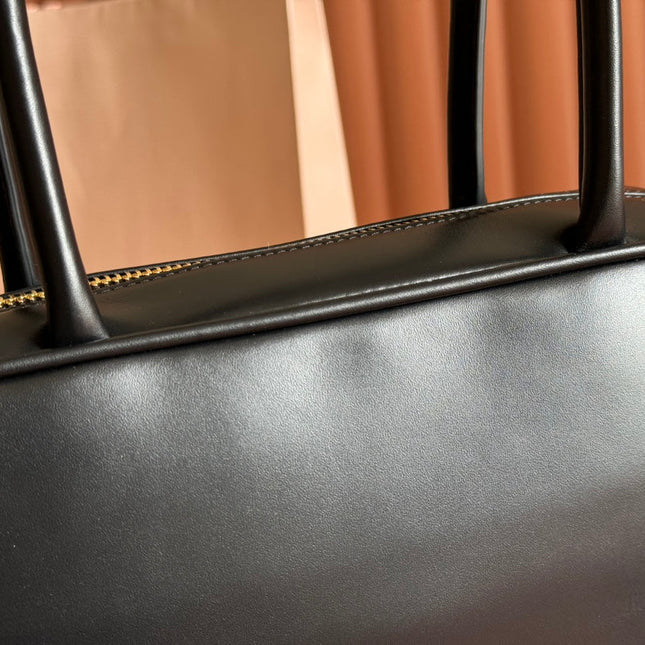 BEAU TOP HANDLE BAG 29 IN BLACK GLOSSY CALFSKIN