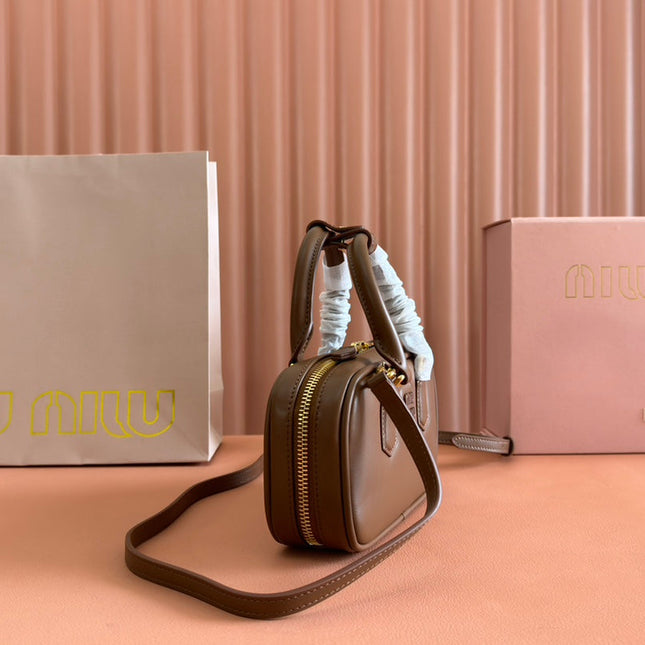 ARCADIE BAG 19 IN TAWNY BROWN SHINY CALFSKIN