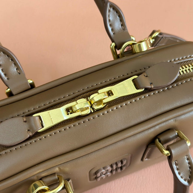 ARCADIE BAG 19 IN TAWNY BROWN SHINY CALFSKIN