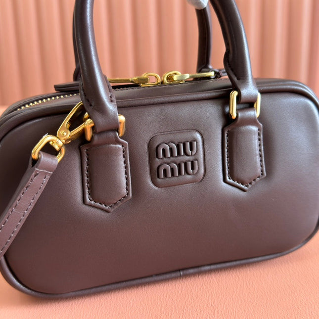 ARCADIE BAG 19 IN TAMARIND BROWN SHINY CALFSKIN