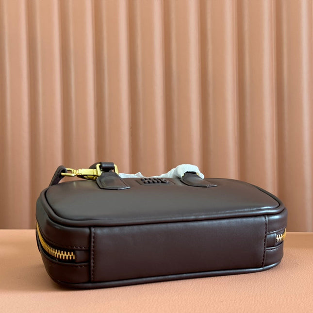 ARCADIE BAG 19 IN TAMARIND BROWN SHINY CALFSKIN