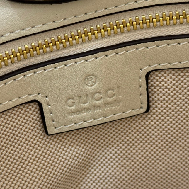 73 SMALL BUCKET BAG 20 IN OFF WHITE SMOOTH CALFSKIN