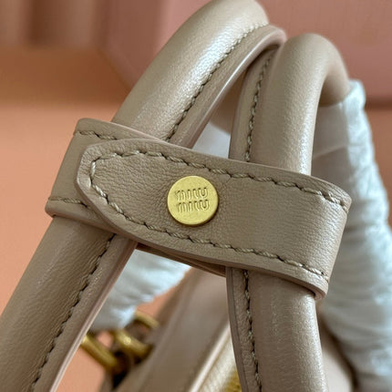 ARCADIE MATELASSÉ BAG 19 IN NUDE CALFSKIN GOLD HARDWARE