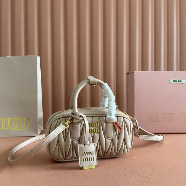 ARCADIE MATELASSÉ BAG 19 IN NUDE CALFSKIN GOLD HARDWARE